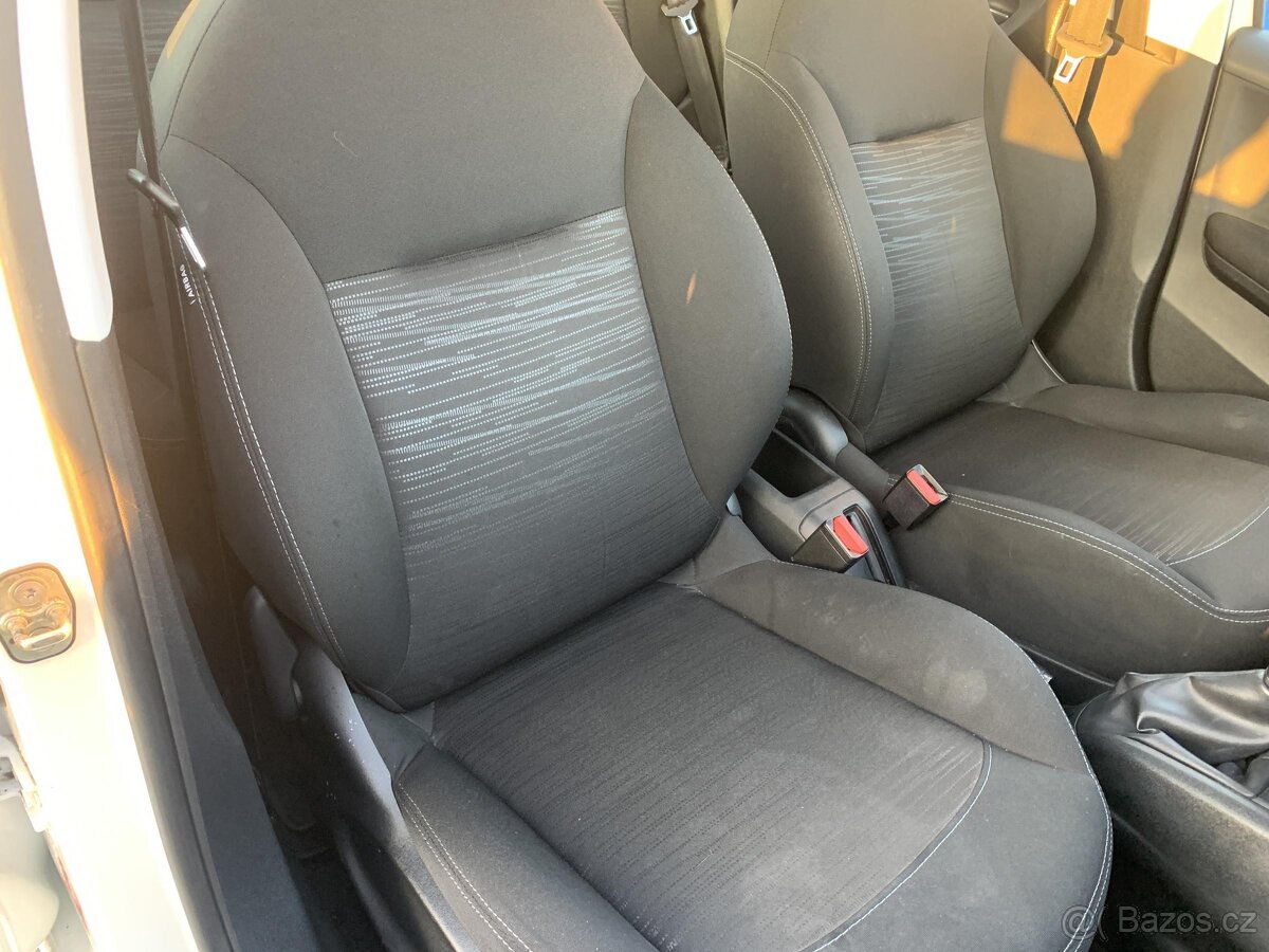 Peugeot 208 1.0 i , 50 kW benzín, 2014 - 7