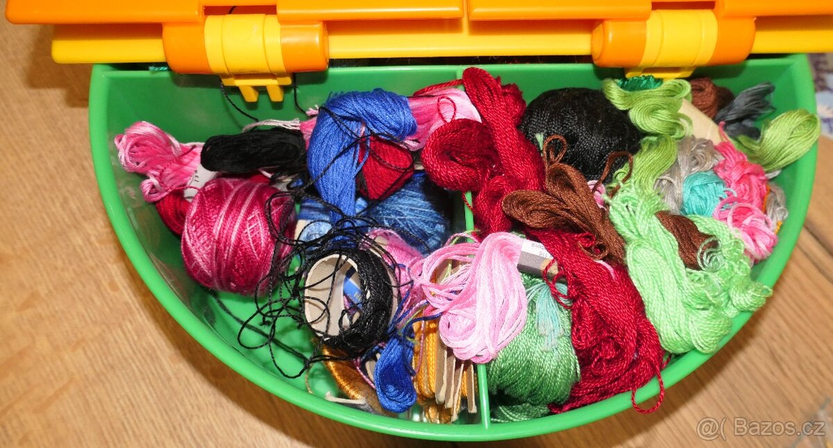 Set na výrobu korálkových náramků - 7