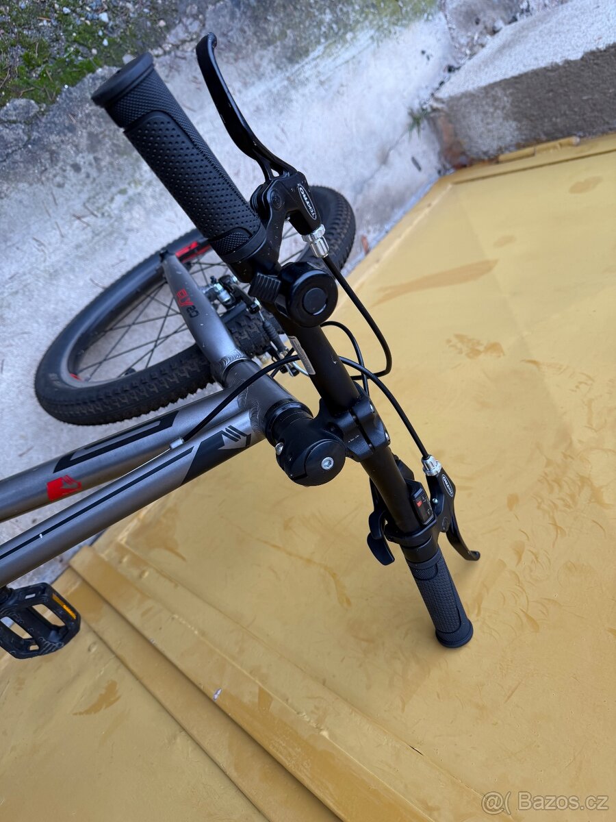 Superior Fly 20 dětské kolo 8.3kg s páčkovým řazením - 7