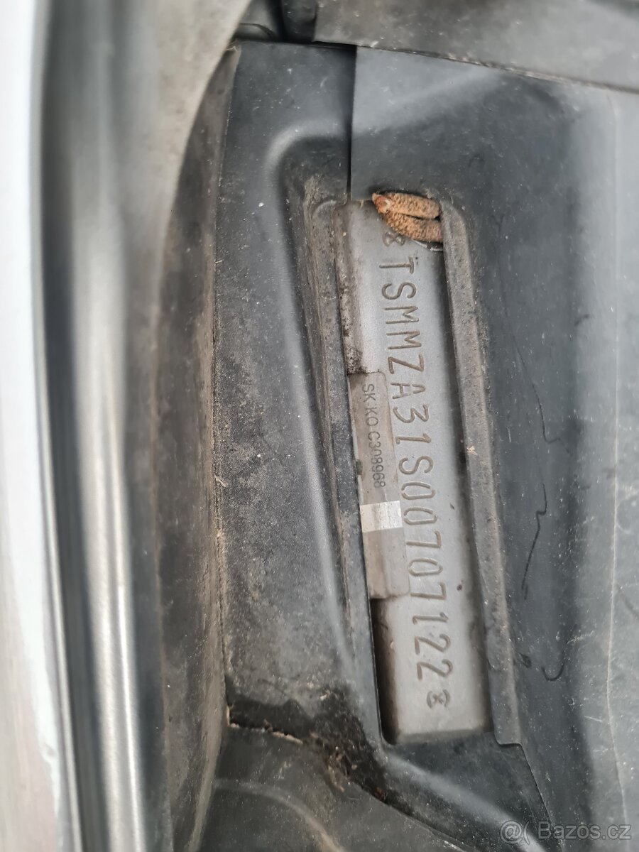 Suzuki Swift 1.6 sport 92kw 3 dver. - 7