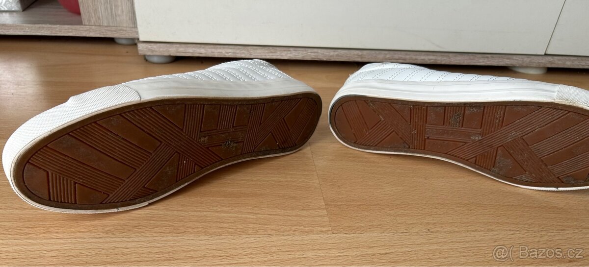 Bílé tenisky / boty - 7