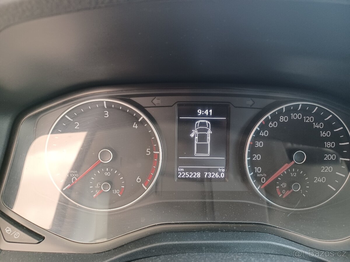Prodám VW Amarok perfektní stav - 7