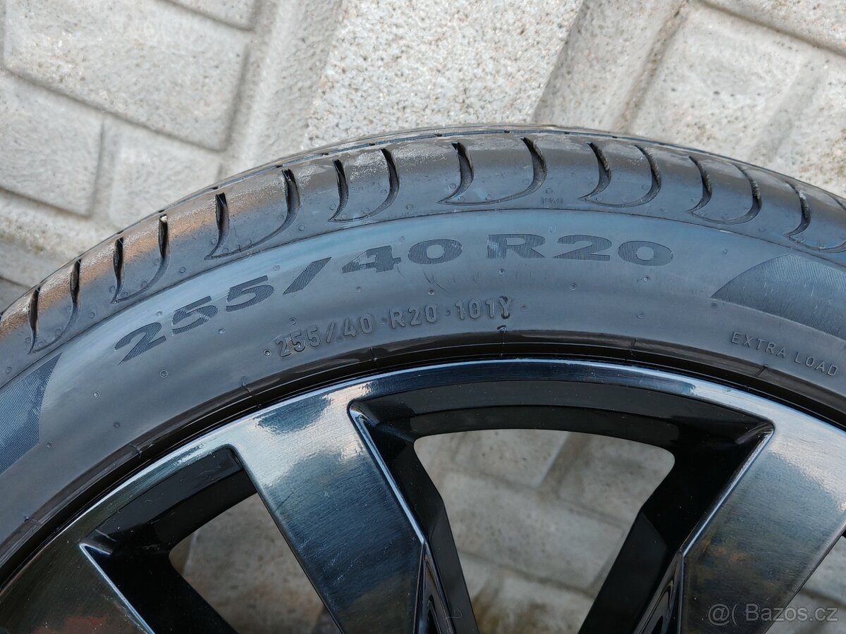 SUZUKA TIGUAN R-LINE ALU R20 5x112 - 7