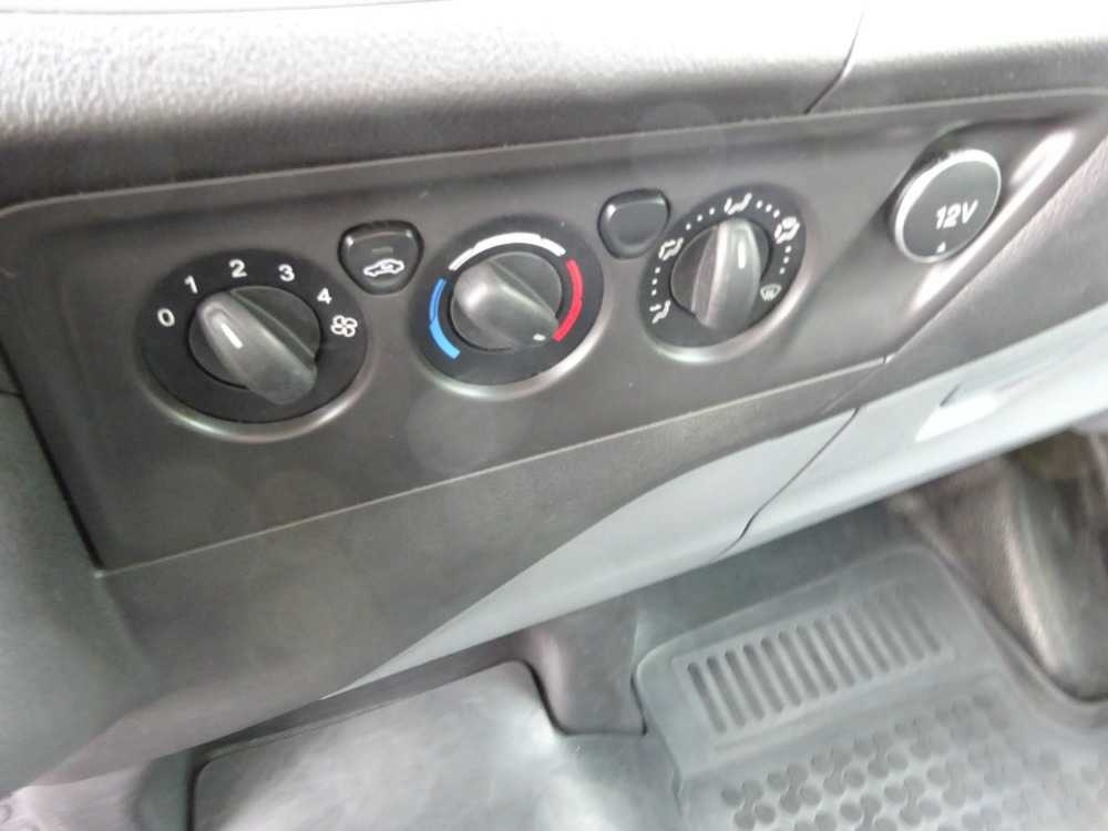 Ford Transit Custom 2.2 TDCI r.v.2016 74 kw ČR - 7