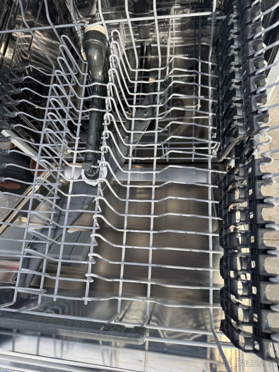 Myčka na nádobí ELECTROLUX ESI 5540 LOX - 7