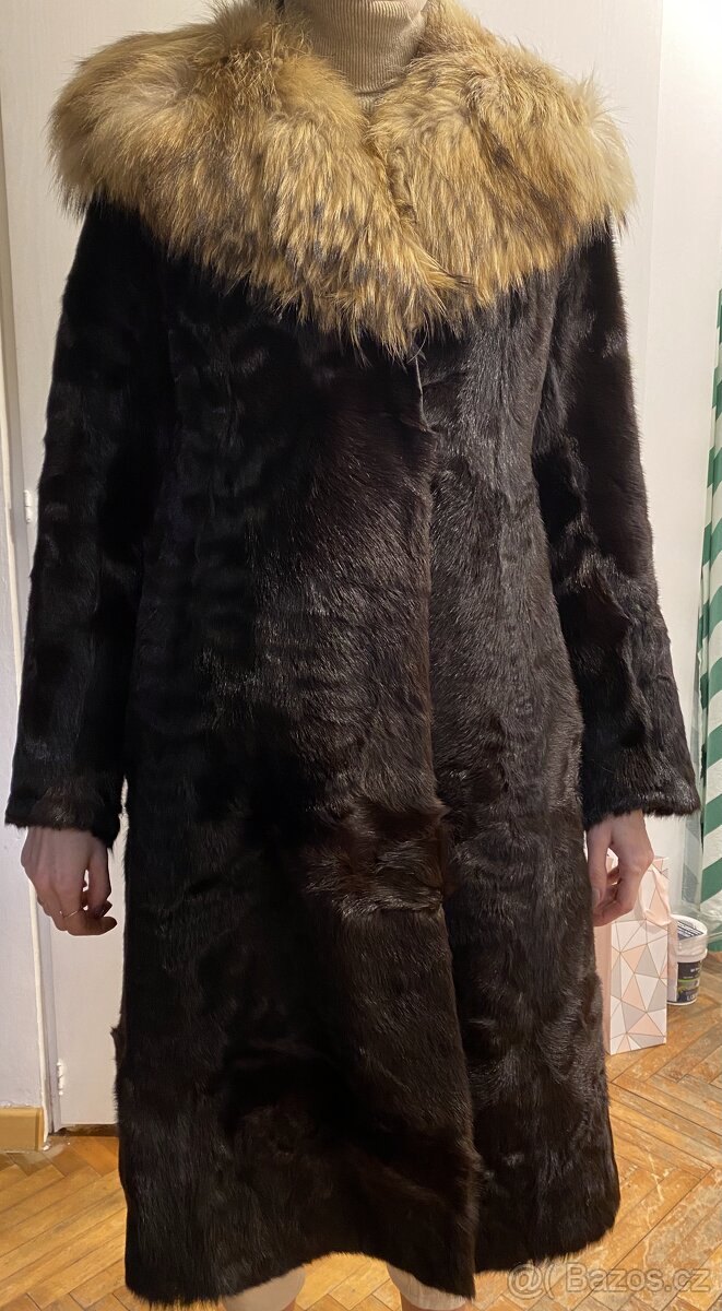 KARA Kabát z pravé kožešiny s velkým límcem - 7