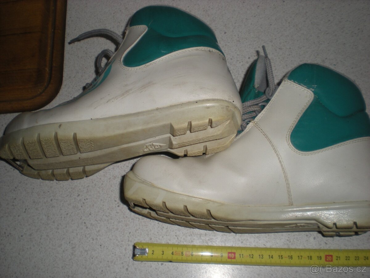 retro běžky, hůlky,boty - 7