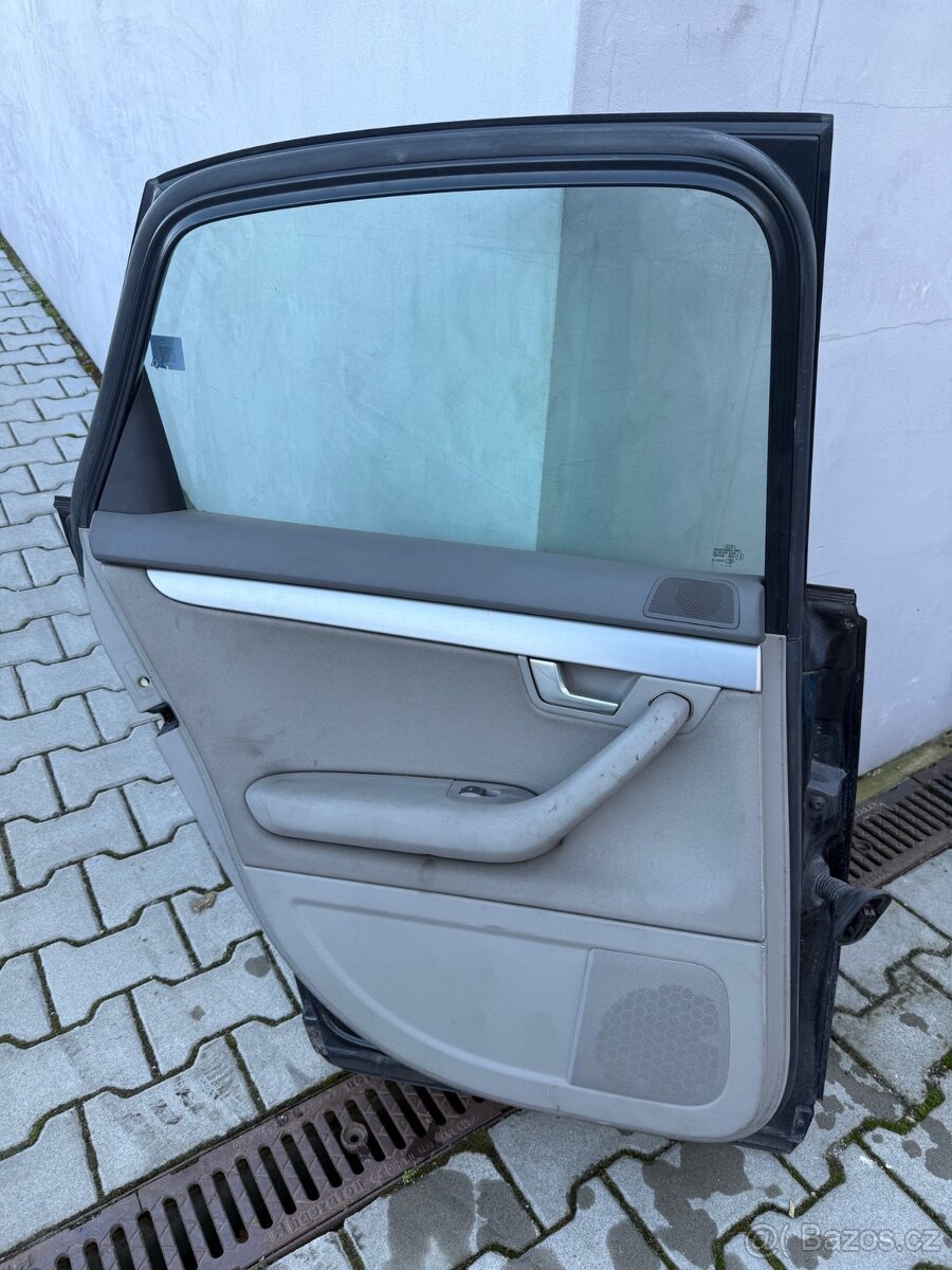 Dveře Audi A8 D3 A6 C6 A4 B7 B8 A3 8 P VW golf 6 - 7