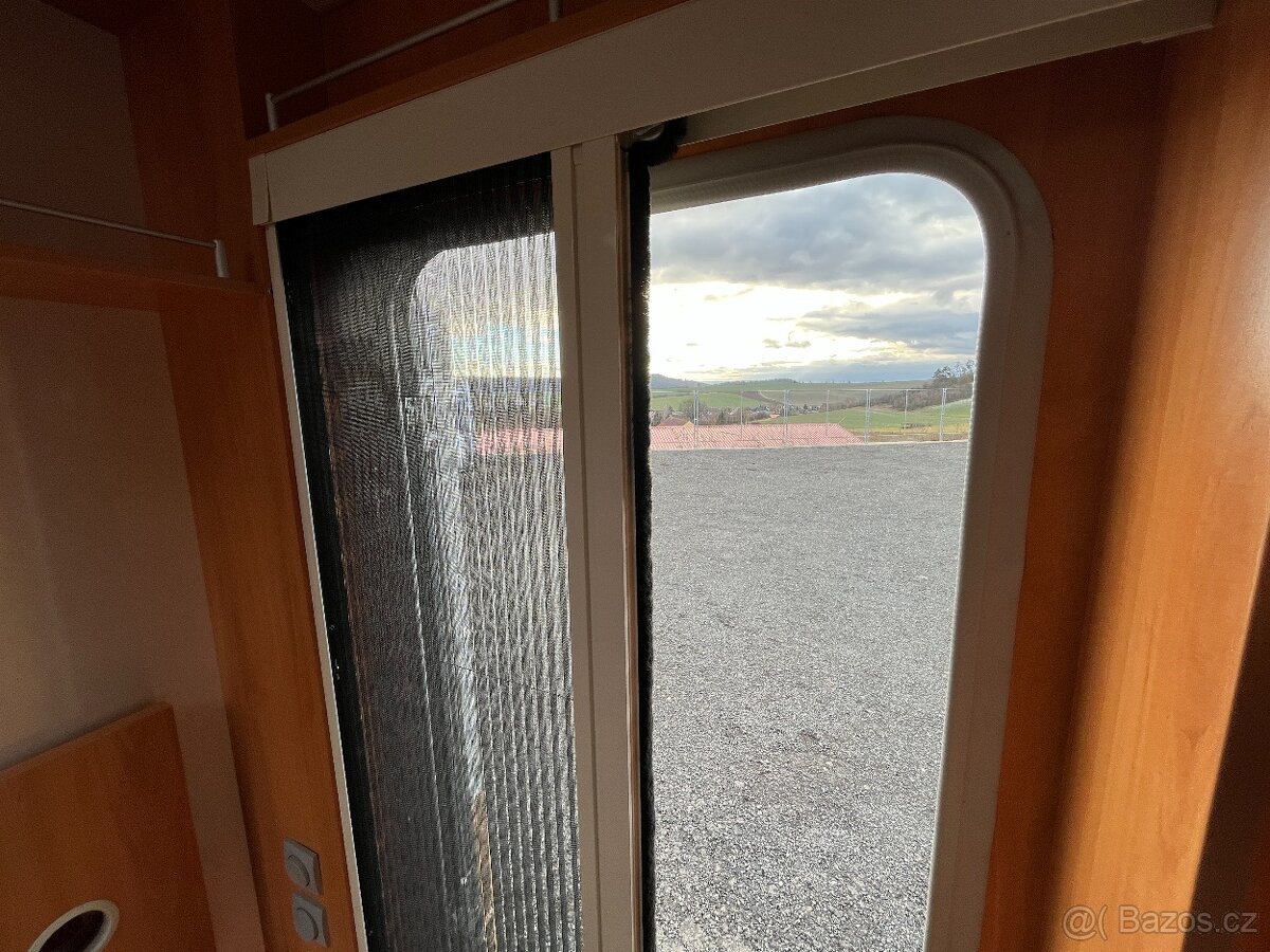 Karavan Wilk 520, předstan Isabella, 2009 - 7