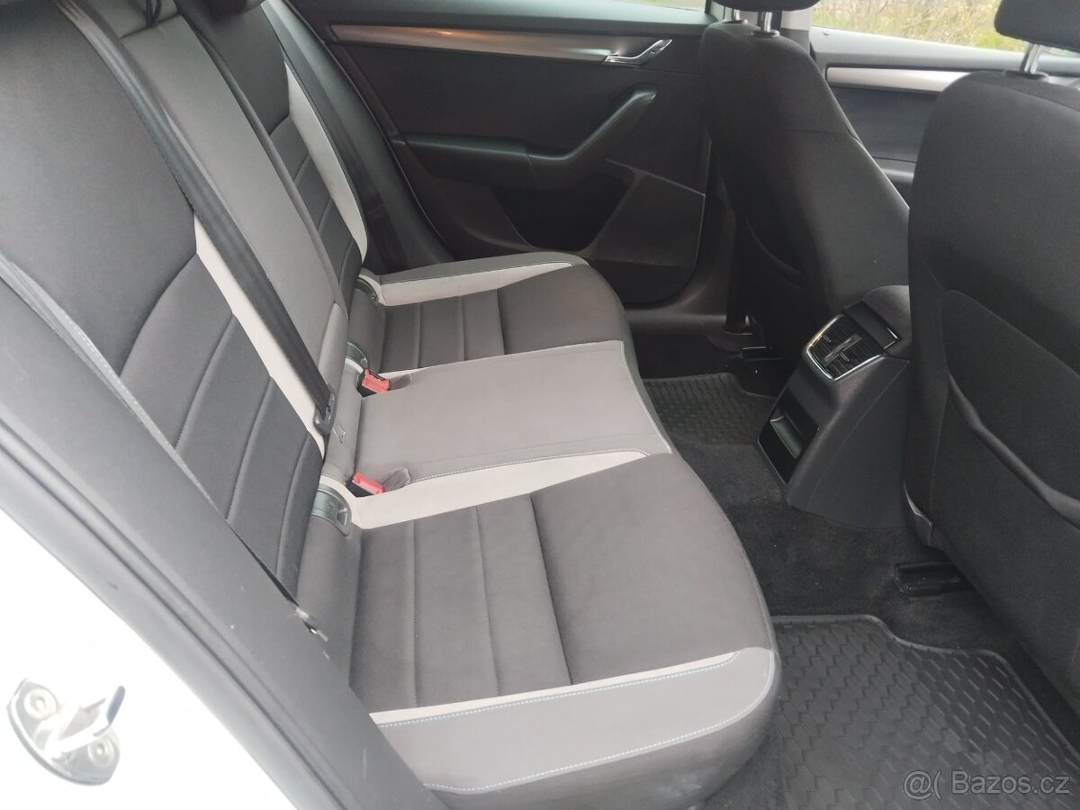 Škoda Octavia combi 3,2016,dsg,výbava JOY,úplny servis - 7