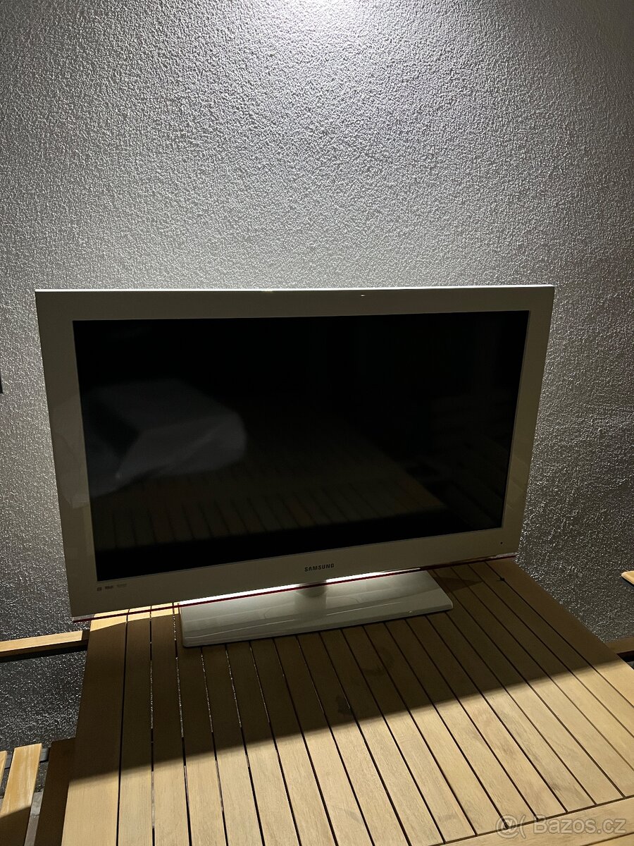 TELEVIZE: Samsung 40” (úhlopříčka 102cm) - 7