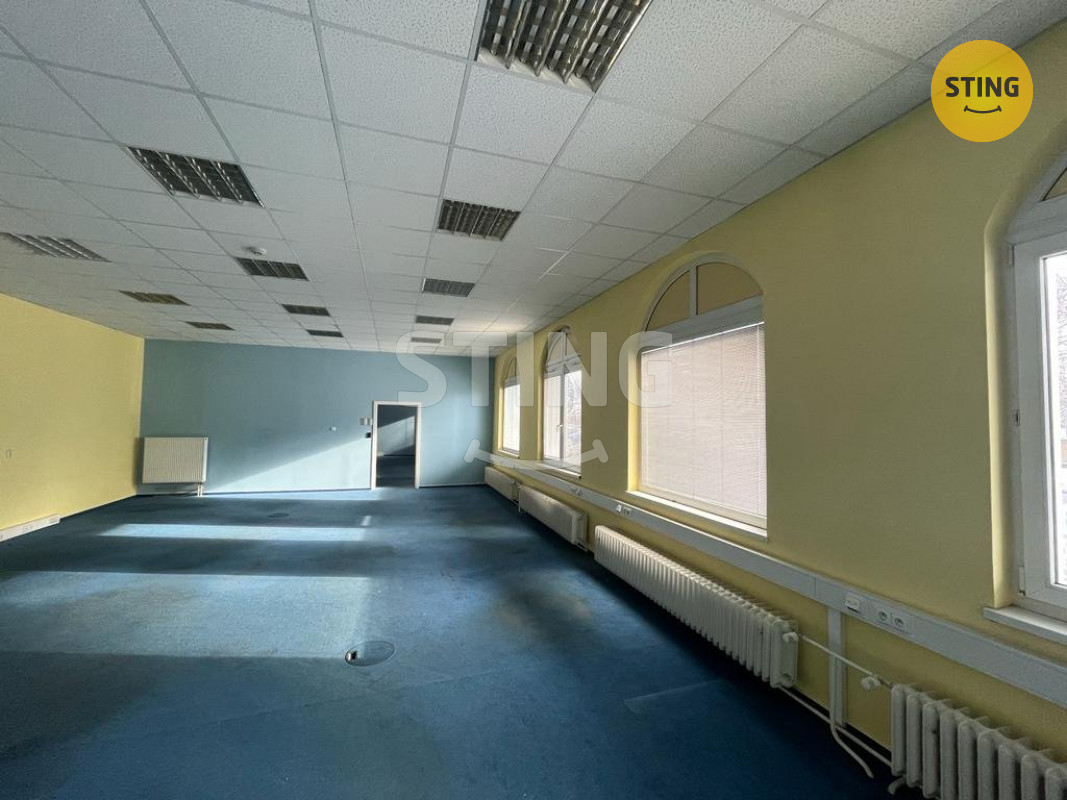 Pronájem kancelářských prostor s parkováním. Dobrá d, 129227 - 7