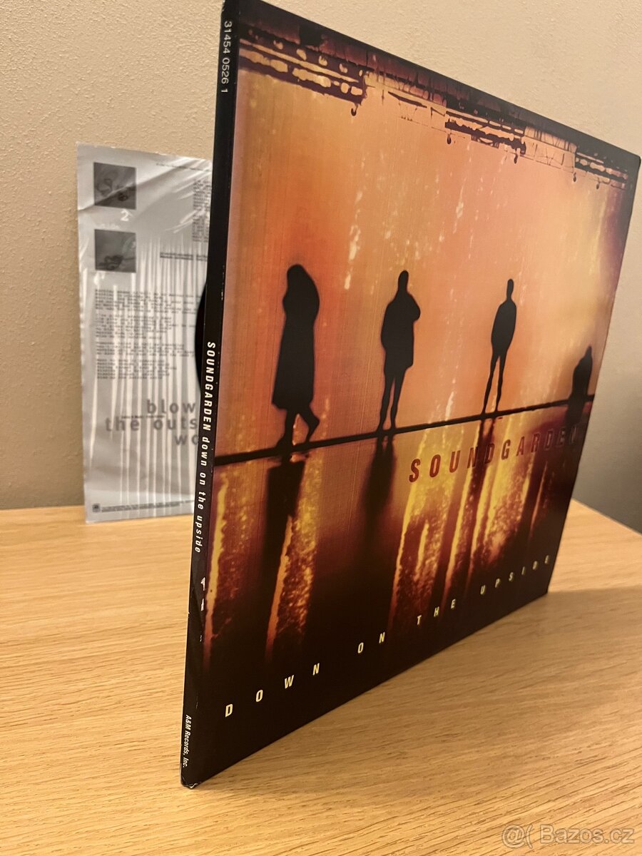 Soundgarden – Down On The Upside - 7