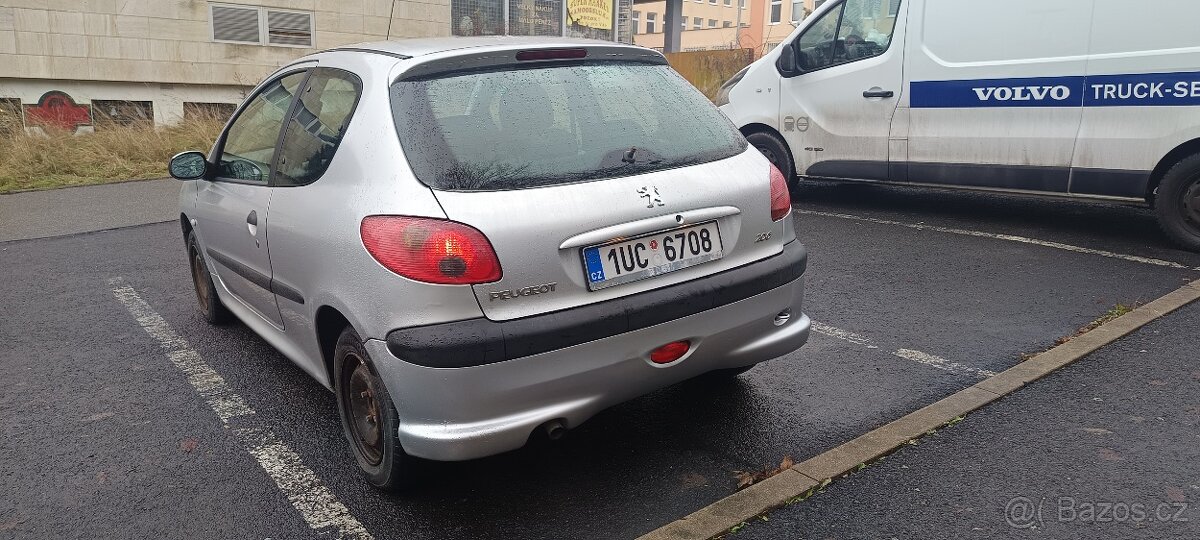 Prodám Peugeot 206 1.4 2005 - 7