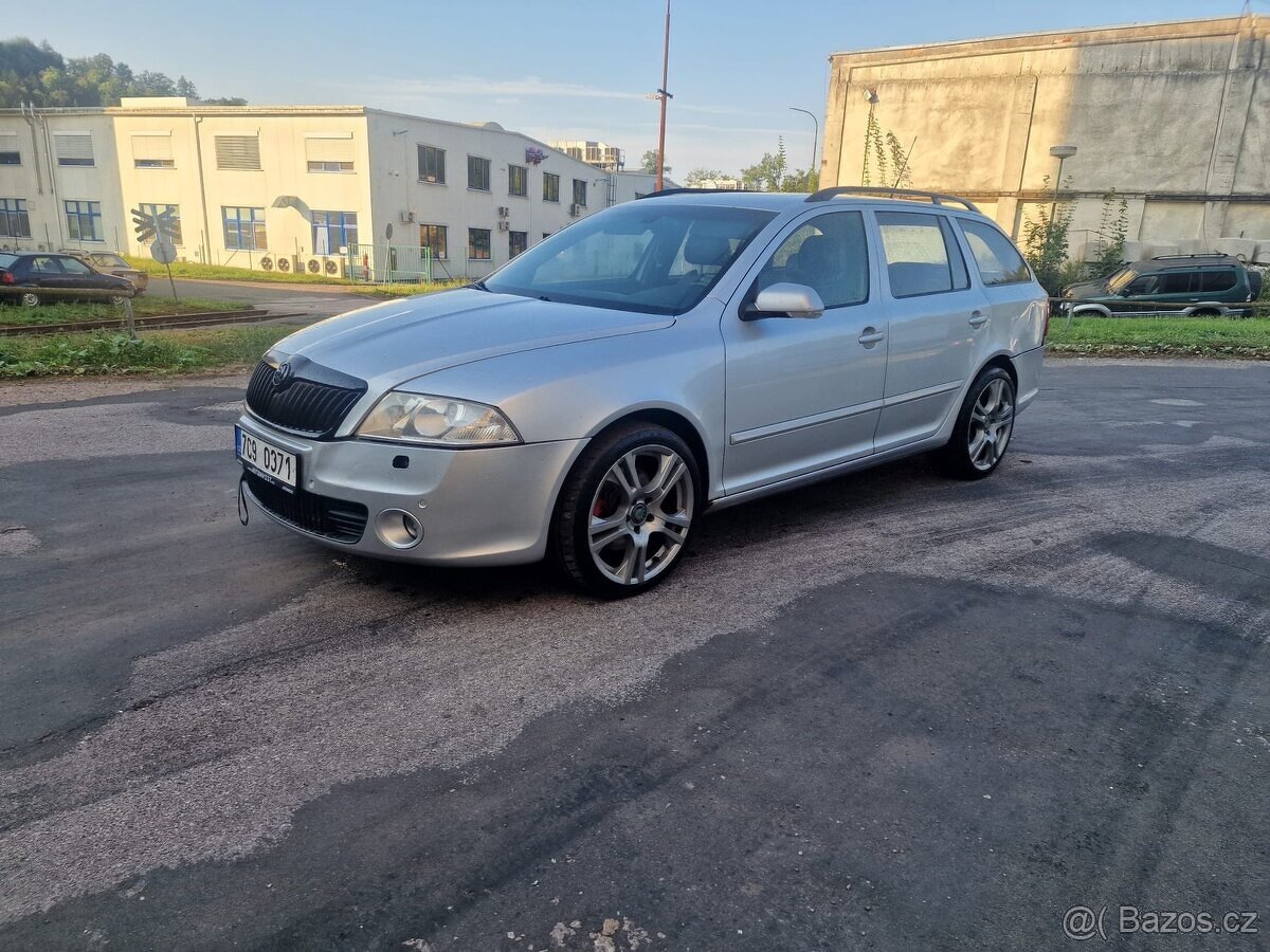 Škoda Octavia combi 2 RS 2.0TDi 125Kw STK 25/11 Obsah 1 968 - 7