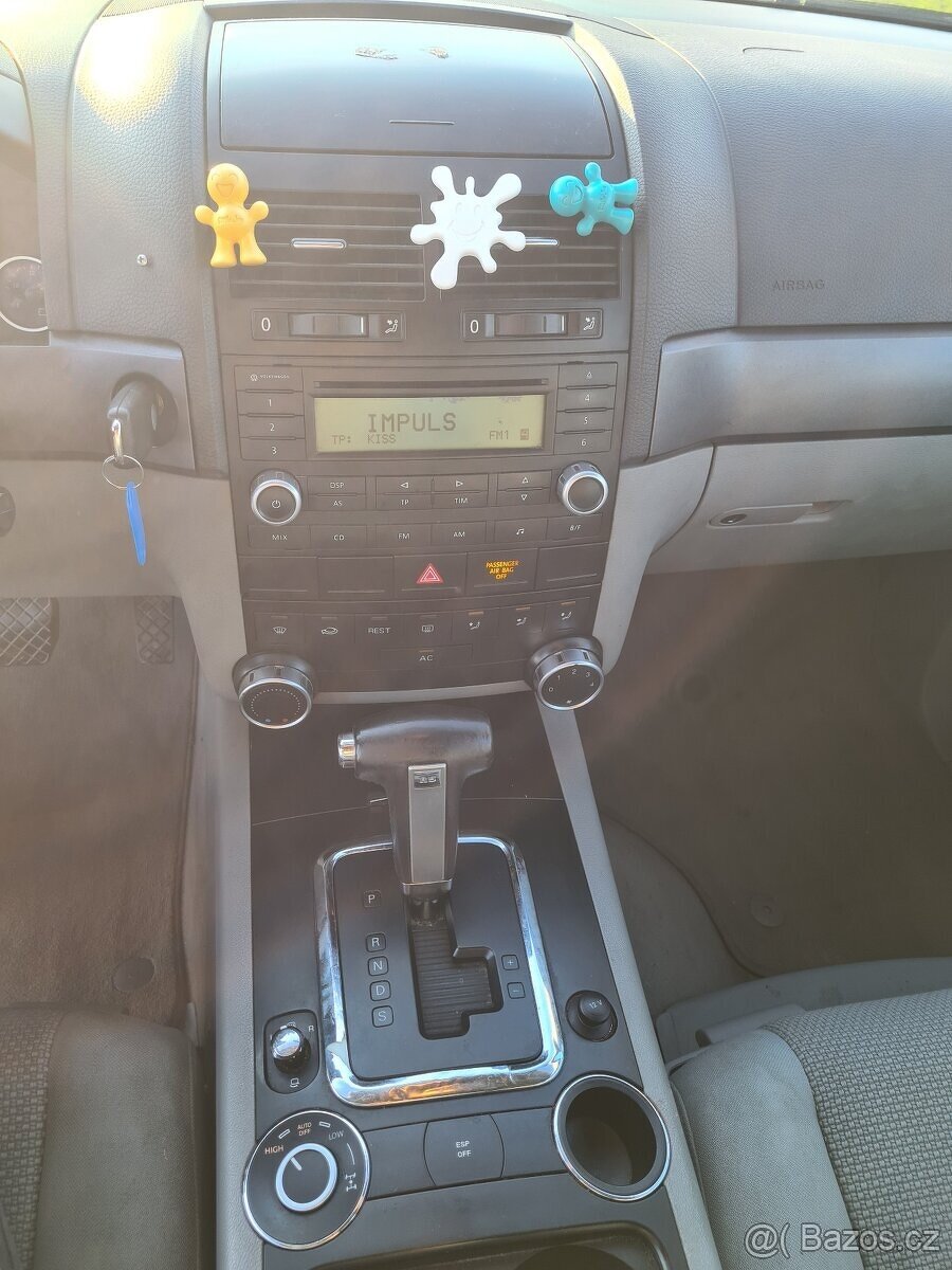 VW Touareg 2.5 TDI(128kw),r.2006,nepojízdné. - 7