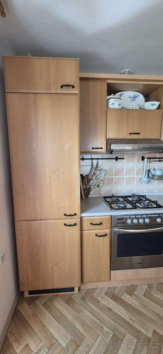 Kuchyňská linka vč. spotřebičů - 7