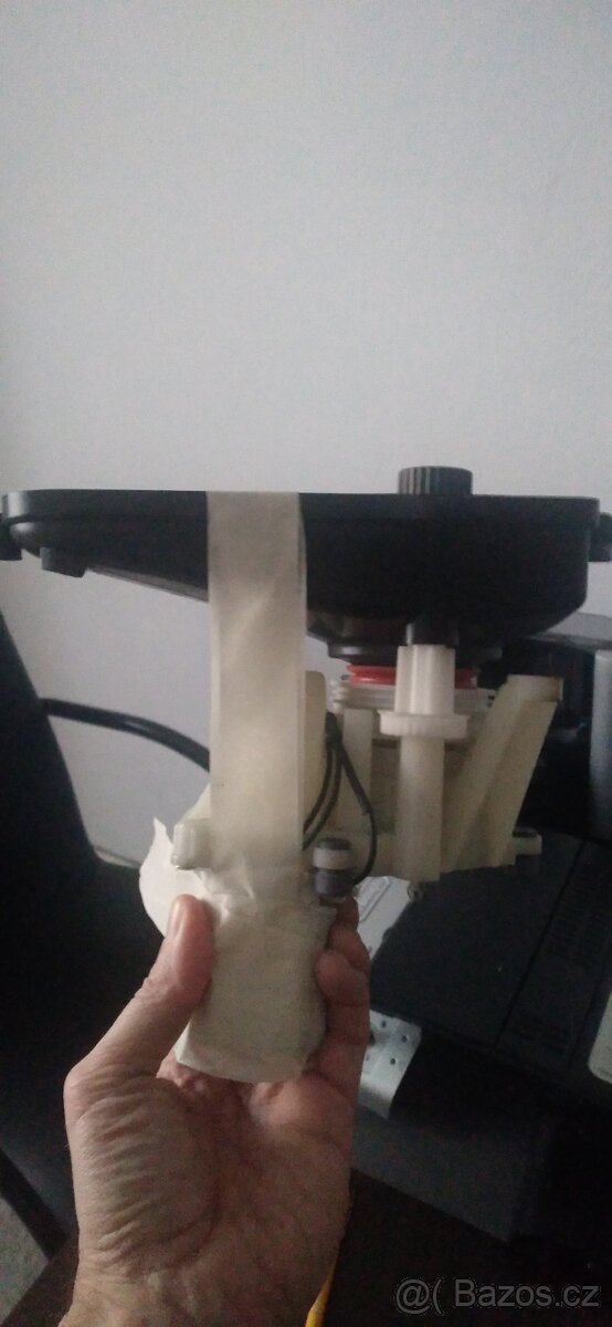 Prodám náhradní díly Delongi 3200 - 7