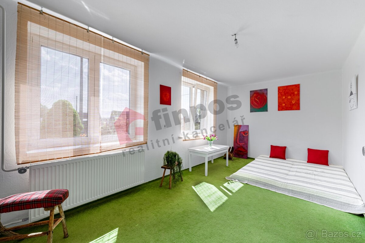 Prodej krásné usedlosti s pozemkem 4869 m2 v Kondraci u Vlaš - 7