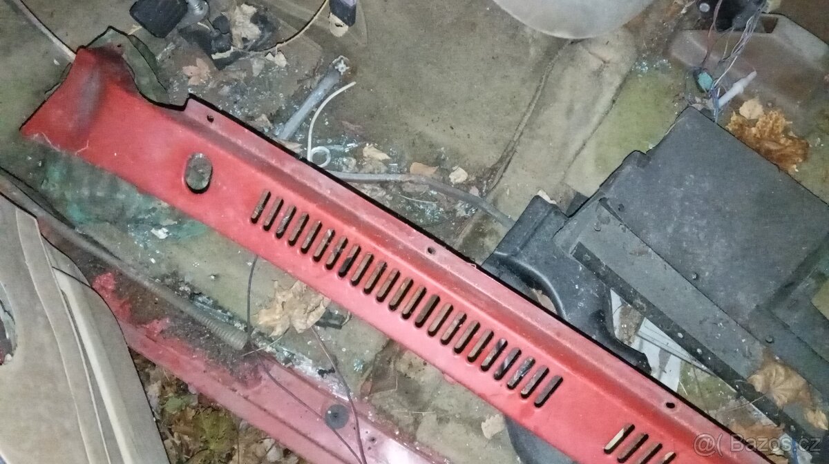 Nissan Patrol III, díly na fotce. Rok 1986 - 1993 - 7