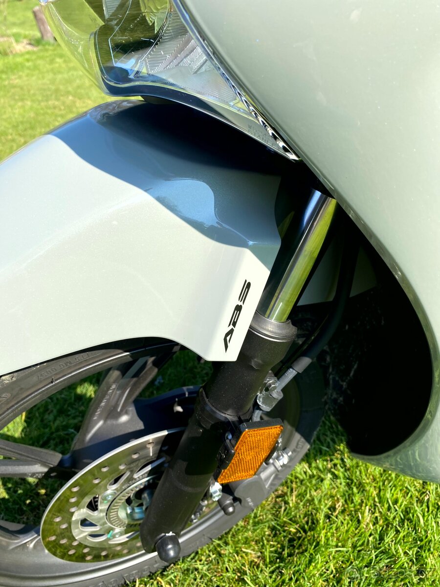 Skútr HONDA 125 SH - 7