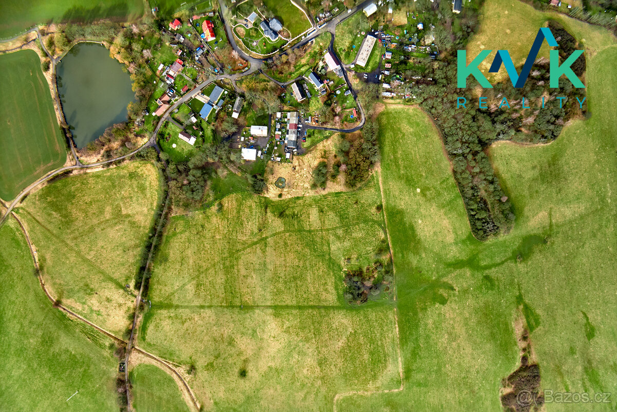 Pozemek o výměře 1.066 m2, určený pro výstavbu rodinného dom - 7