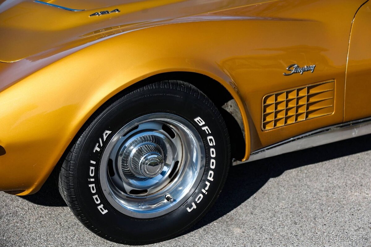 Chevrolet Corvette C3 Stingray z roku 1971 - 7