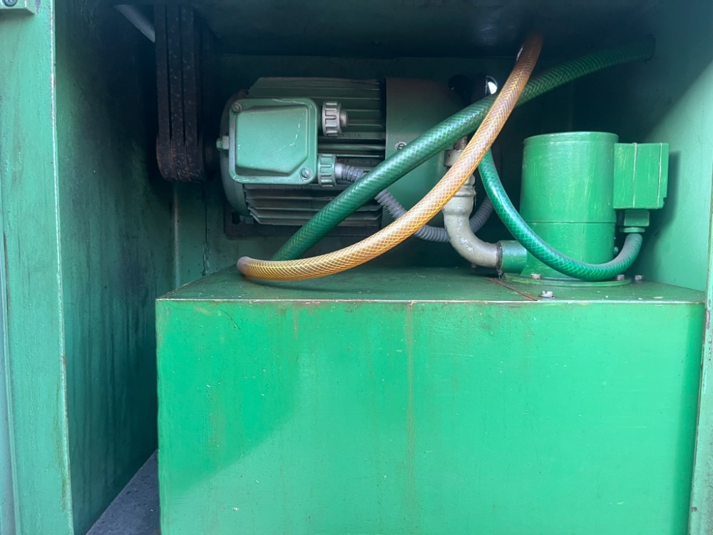 226. Soustruh C8C - 7