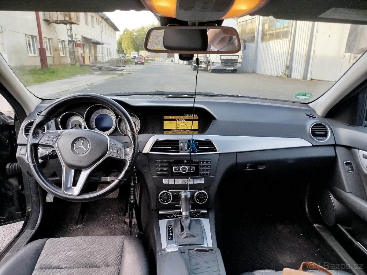 Mercedes C200 CDI Automat Elegant 2011 – 270 000 km - 7