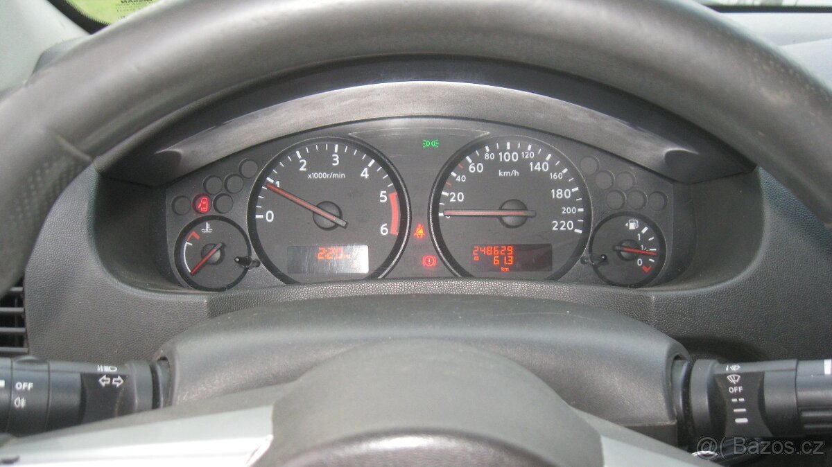 Nissan Navara 2,5 DCi - 7
