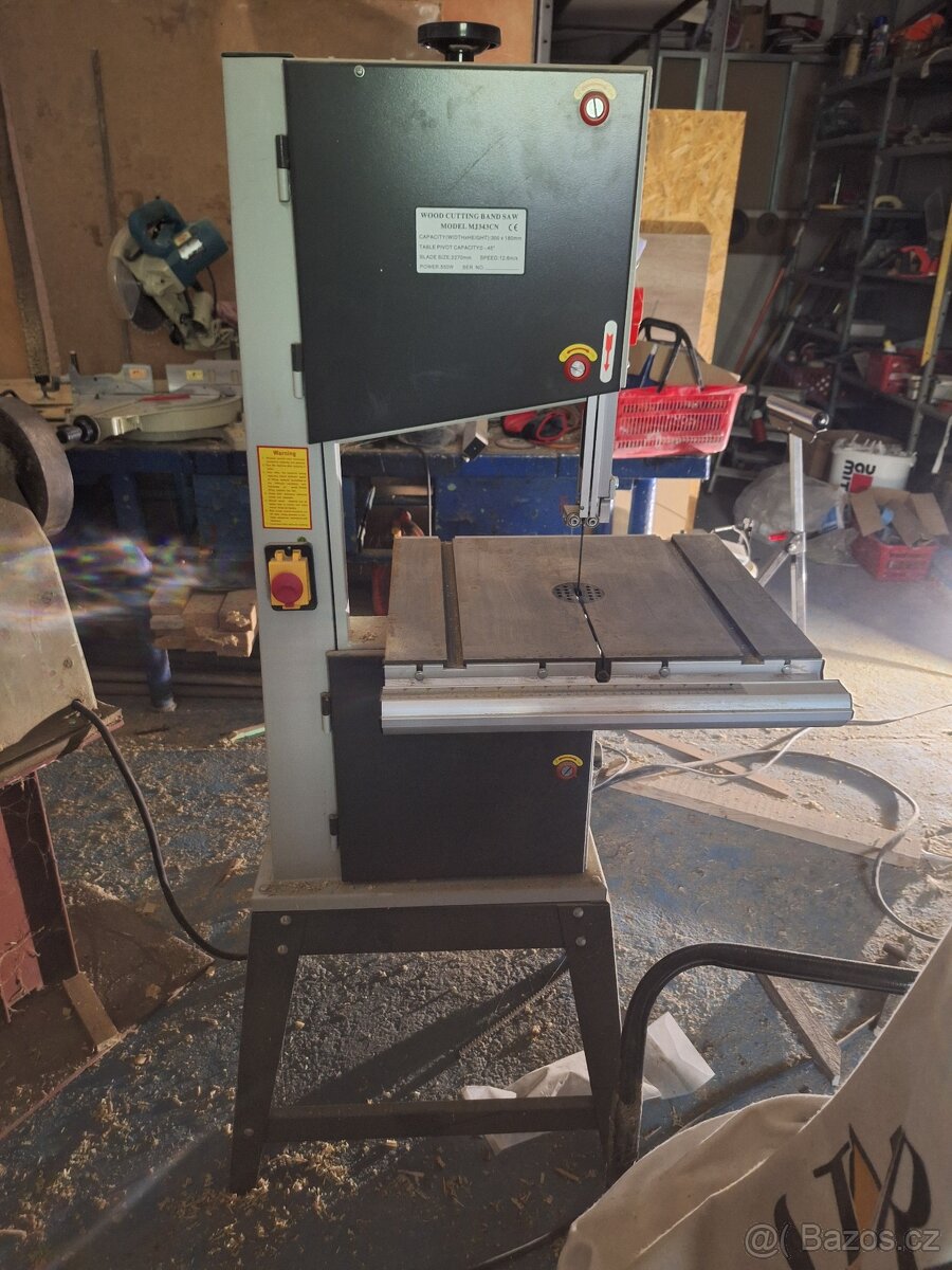 Hoblovka , pásová pila, odsavač pilin - 7