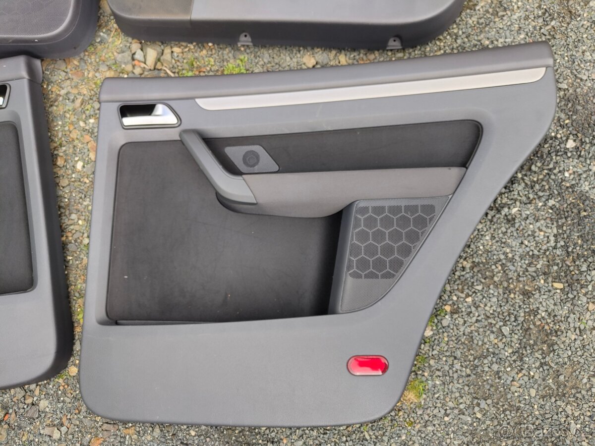 Sedačky, tapeci Touran - facelift - 7