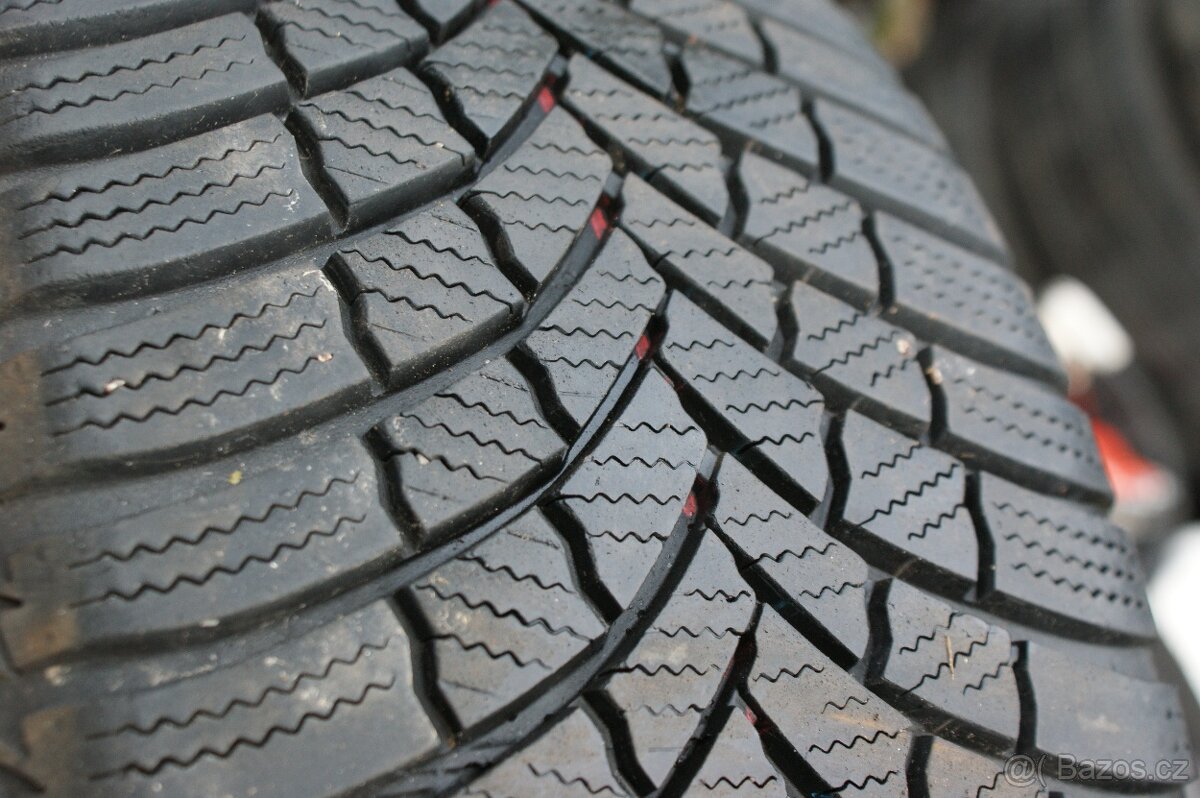 4ks alu cerna Dezent na vozy Peugeot Citroen Ford Volvo R16 - 7