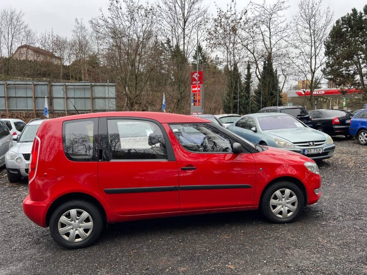 ŠKODA ROOMSTER 1.2 TSI 63 kW 2010 93tkm nové ČR 1. maj - 7