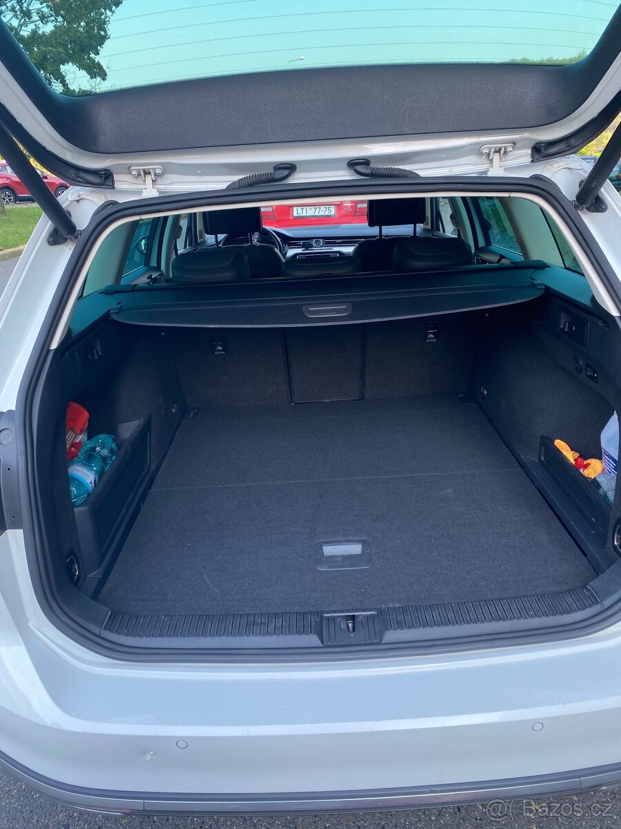 VOLKSWAGEN ALLTREK 2,0Tdi 140kw 2016 - 7