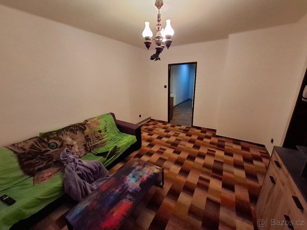 Pronájem bytu Kunžak - 7