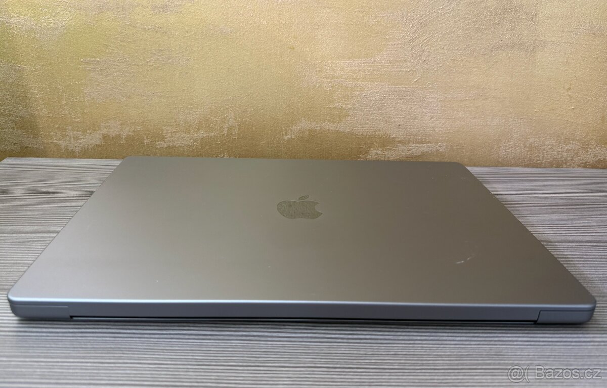 MacBook Pro 16" 2021 M1 Pro 16GB 512GB šedý - 7
