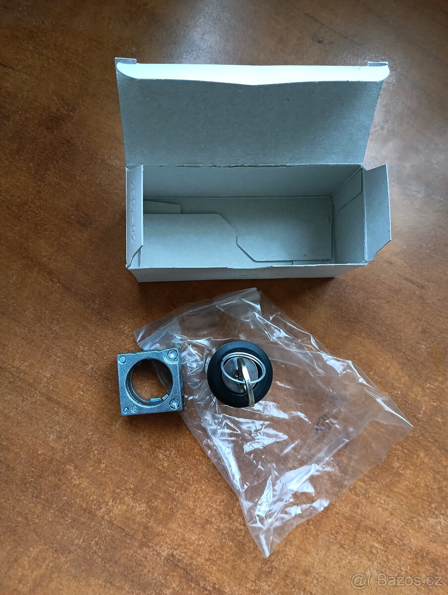 SIEMENS Spínač klíčový - 7