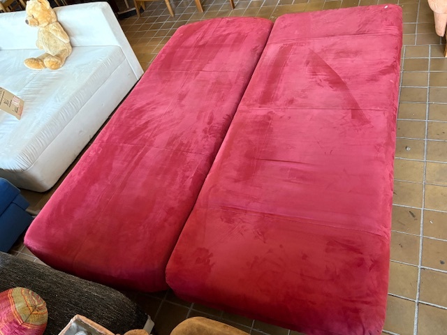 rozkládací pohovka vínová - 7