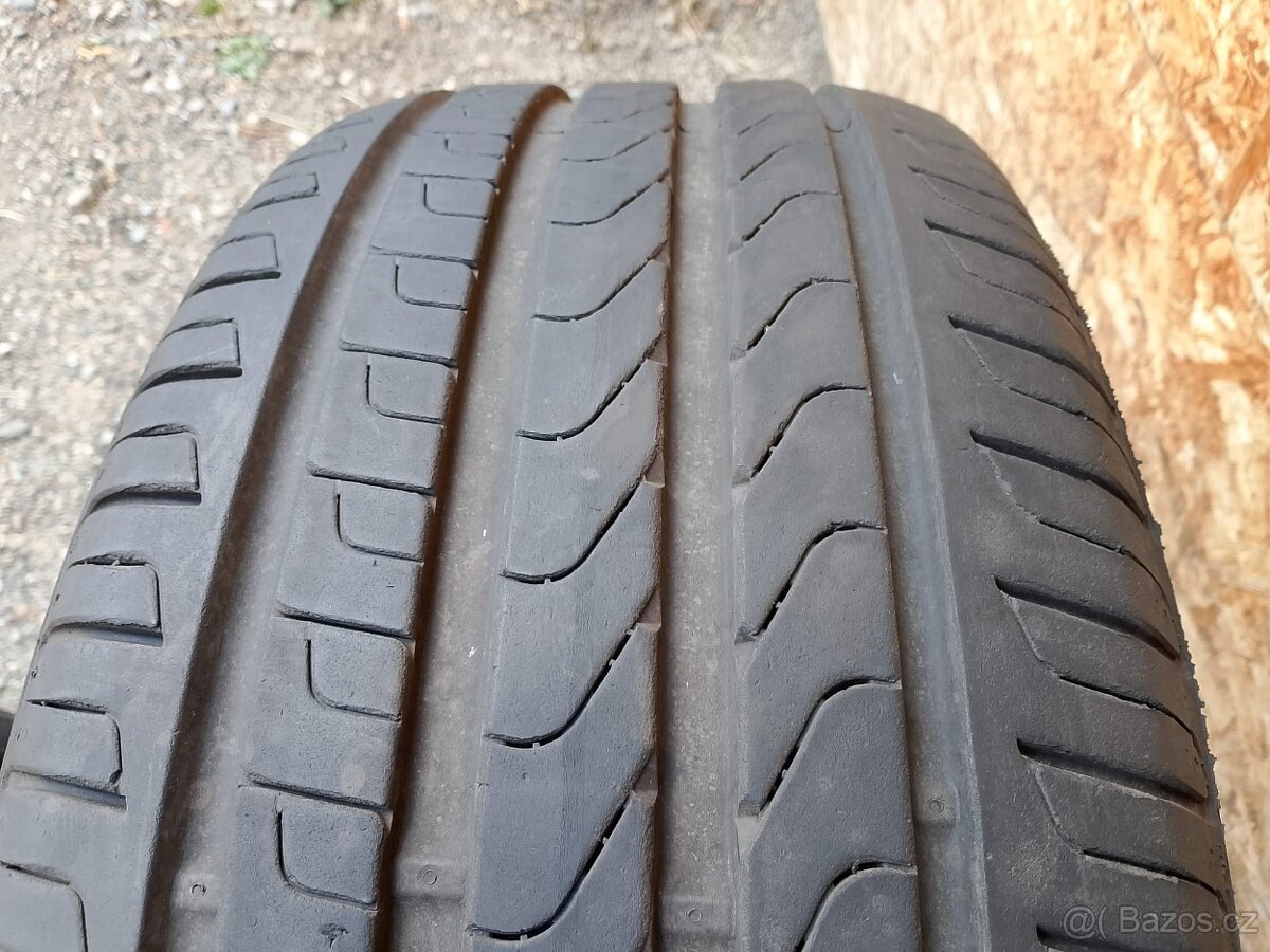 205/55/17 235/55/17 225/40/19 245/40/19 275/35/19 Kusovka - 7