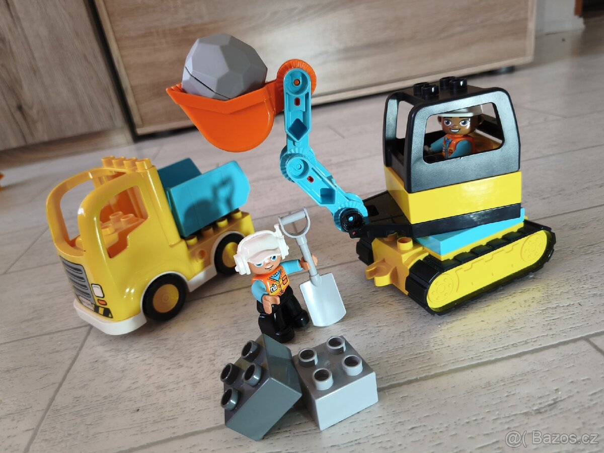 Více sad lego Duplo. - 7