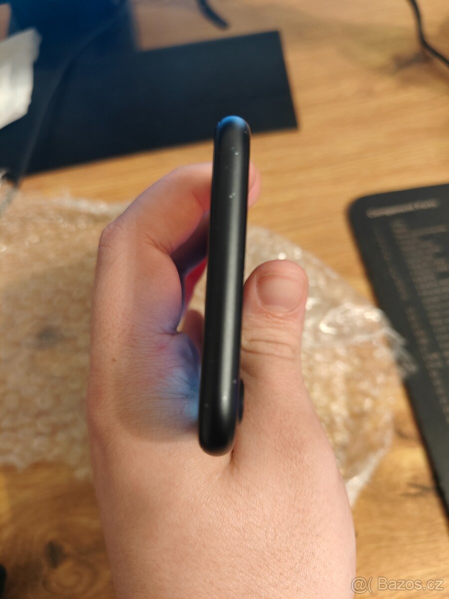 iPhone 7 128gb - 7