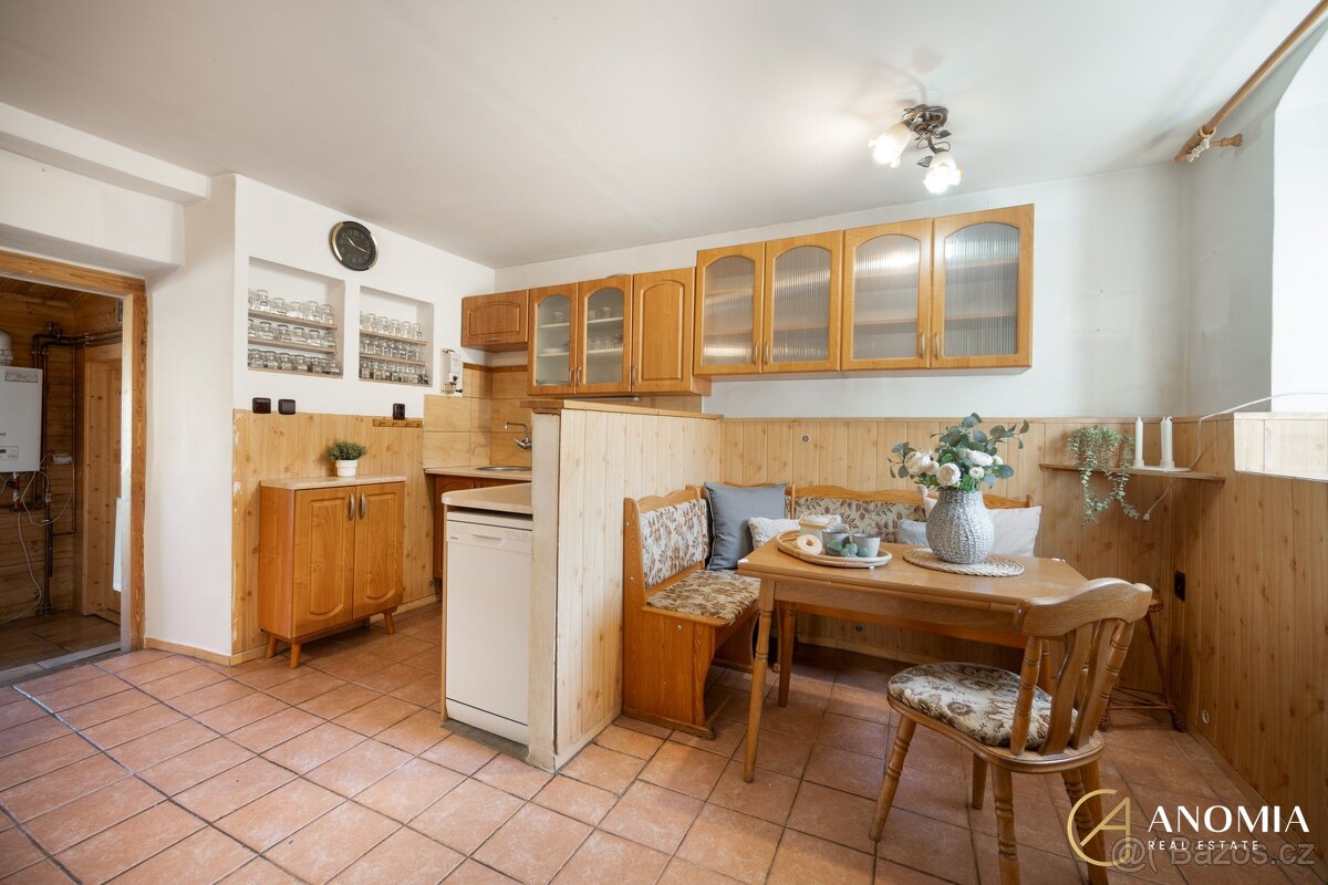 Prodej rodinného domu 98m2, pozemek 288 m2, Vápenný Podol - 7