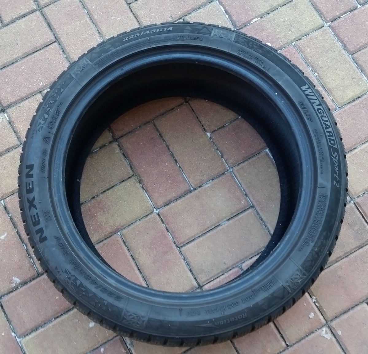 225/45 R18 95V XL zimní pneu NEXEN rok 2024 7-8mm - 7