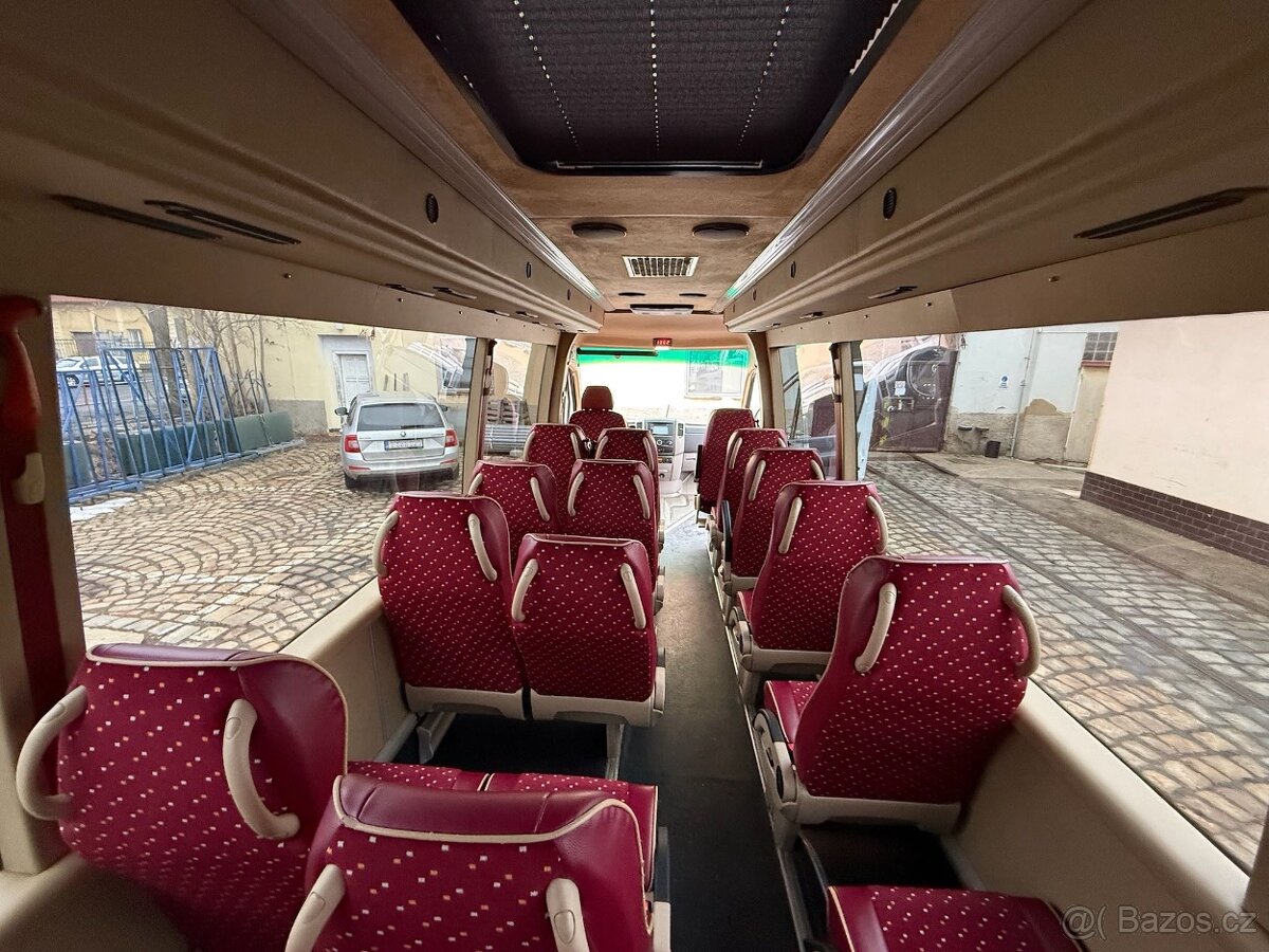 MERCEDES-BENZ SPRINTER - 7