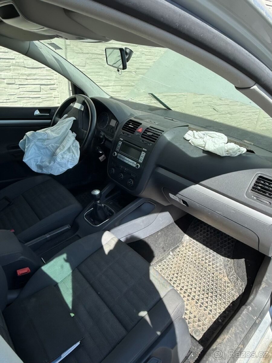 VW Golf 5 - 1.9 TDI - 7