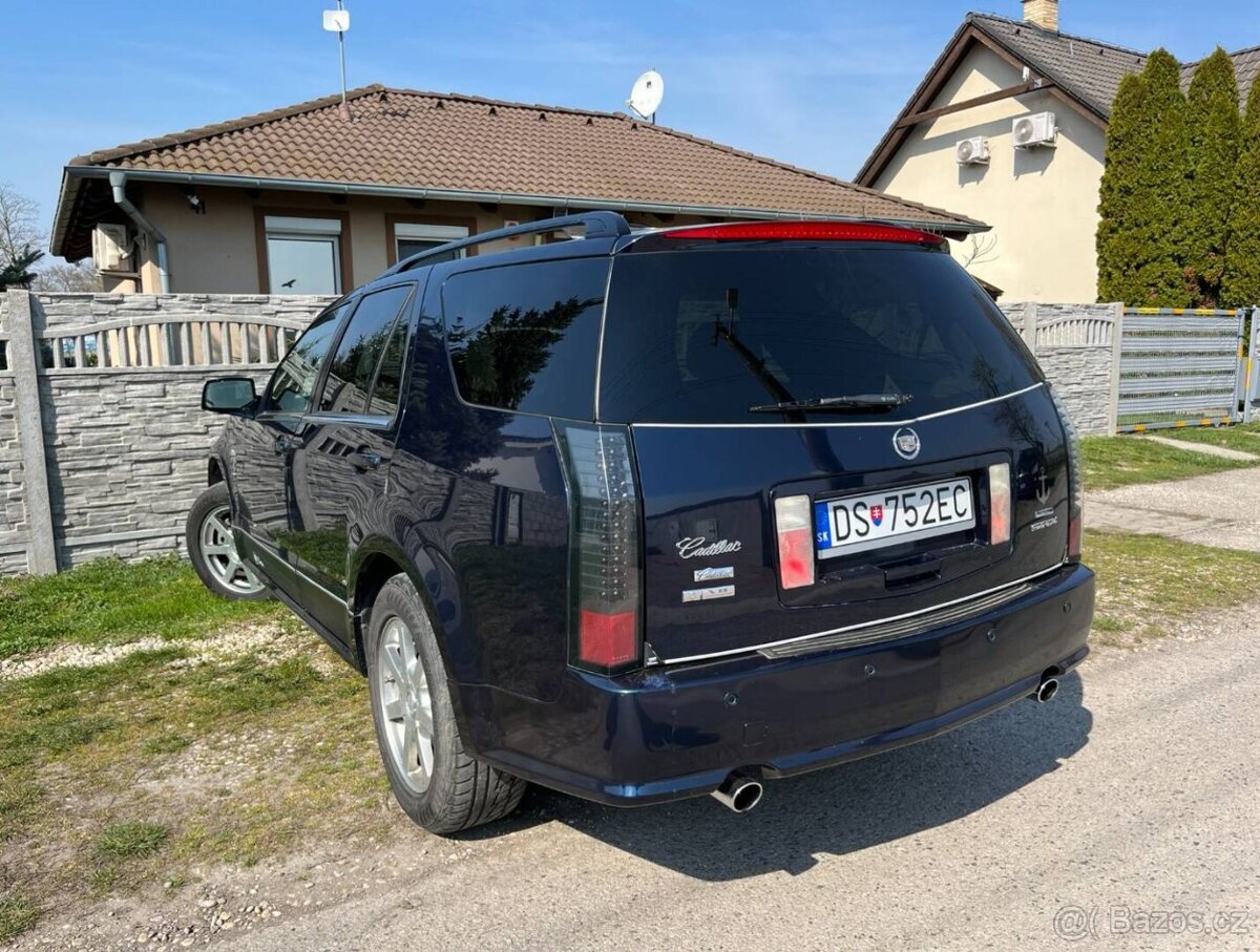 Cadillac SRX 4.6i - 7