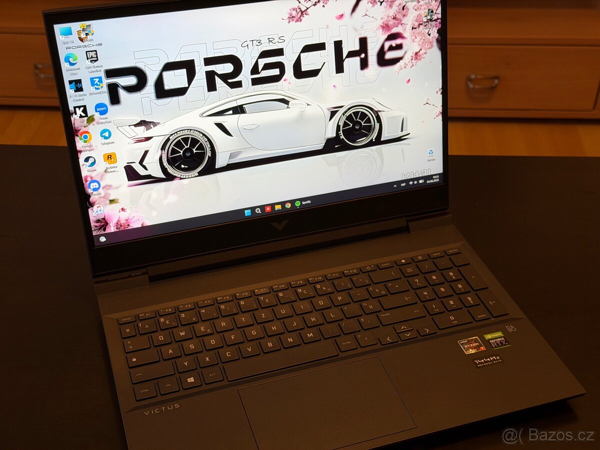 Herní Notebook HP VICTUS 16 RTX 3060 - 7