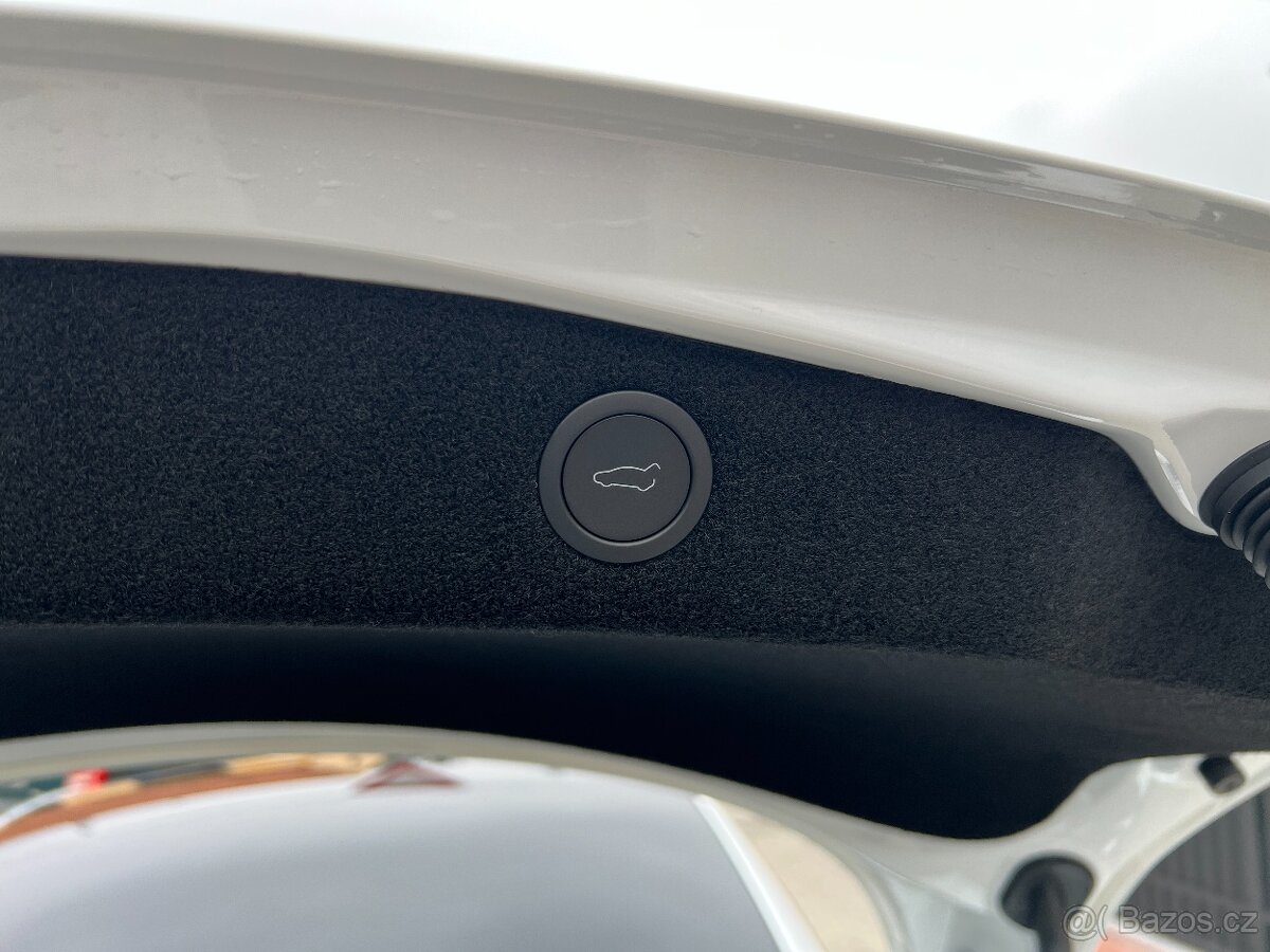 Tesla Model 3 Premium Long Range All-Wheel Drive - 7