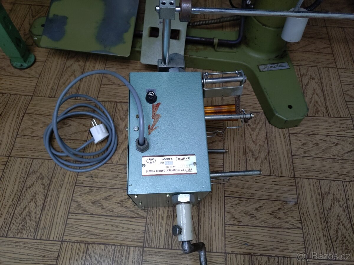 Průmyslový šicí stroj Rimoldi - 7